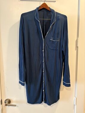 stars above Navy Blue Long-Sleeve Satin-Trim Sleep Shirt